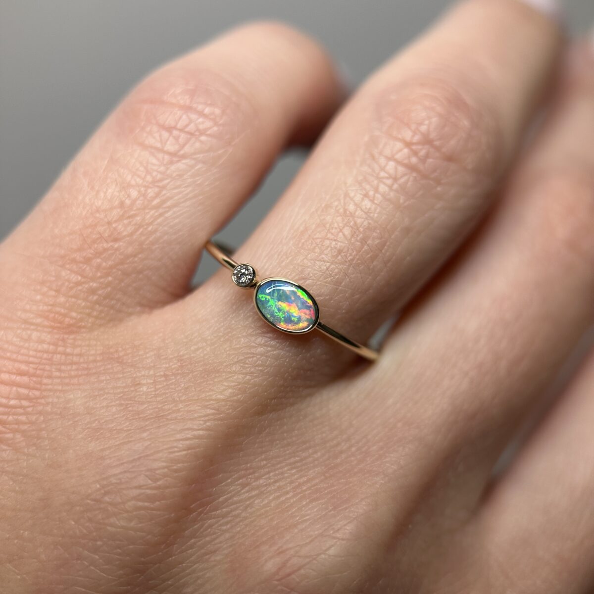 14K Yellow gold ring with Australian Opal and Diamond - Image 2