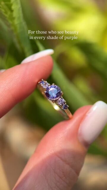 Purple, Lilac and Violet Sapphires set in 14K Yellow gold 💜