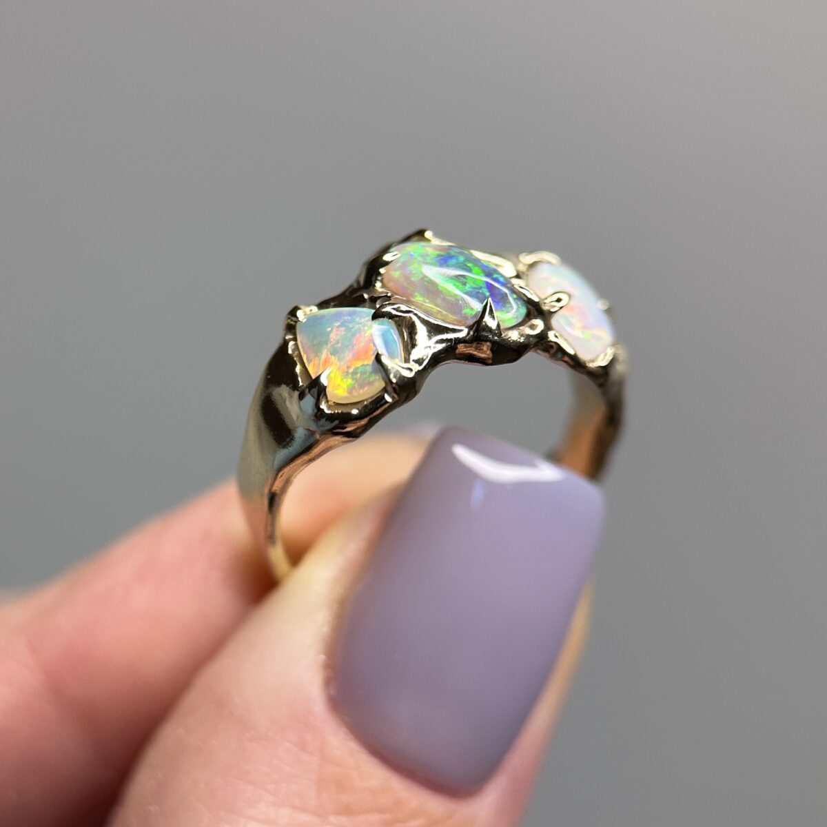 Molten gold ring with Australian Crystal and Dark Opals SZ 6.75 - Image 5