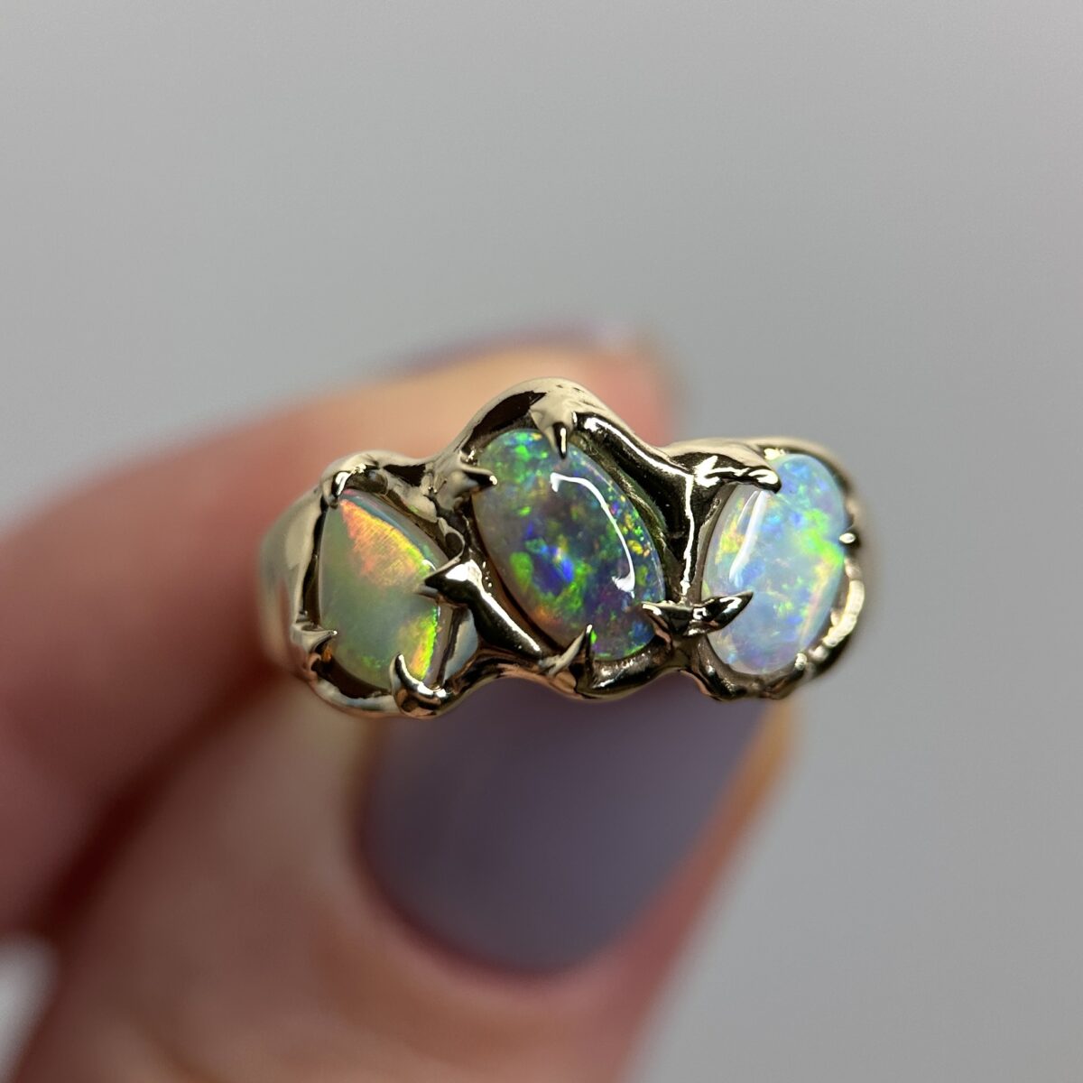 Molten gold ring with Australian Crystal and Dark Opals SZ 6.75 - Image 6