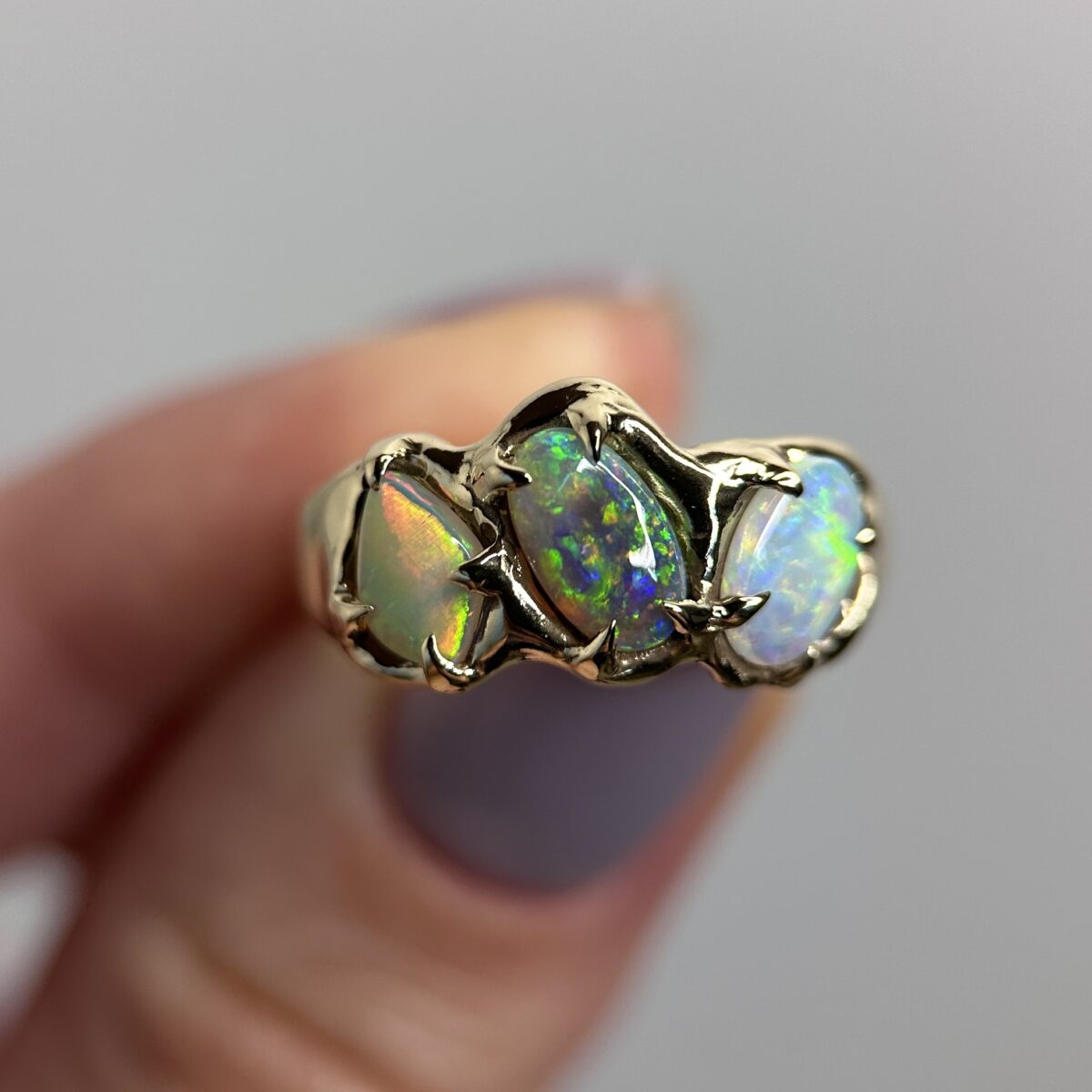 Molten gold ring with Australian Crystal and Dark Opals SZ 6.75 - Image 7
