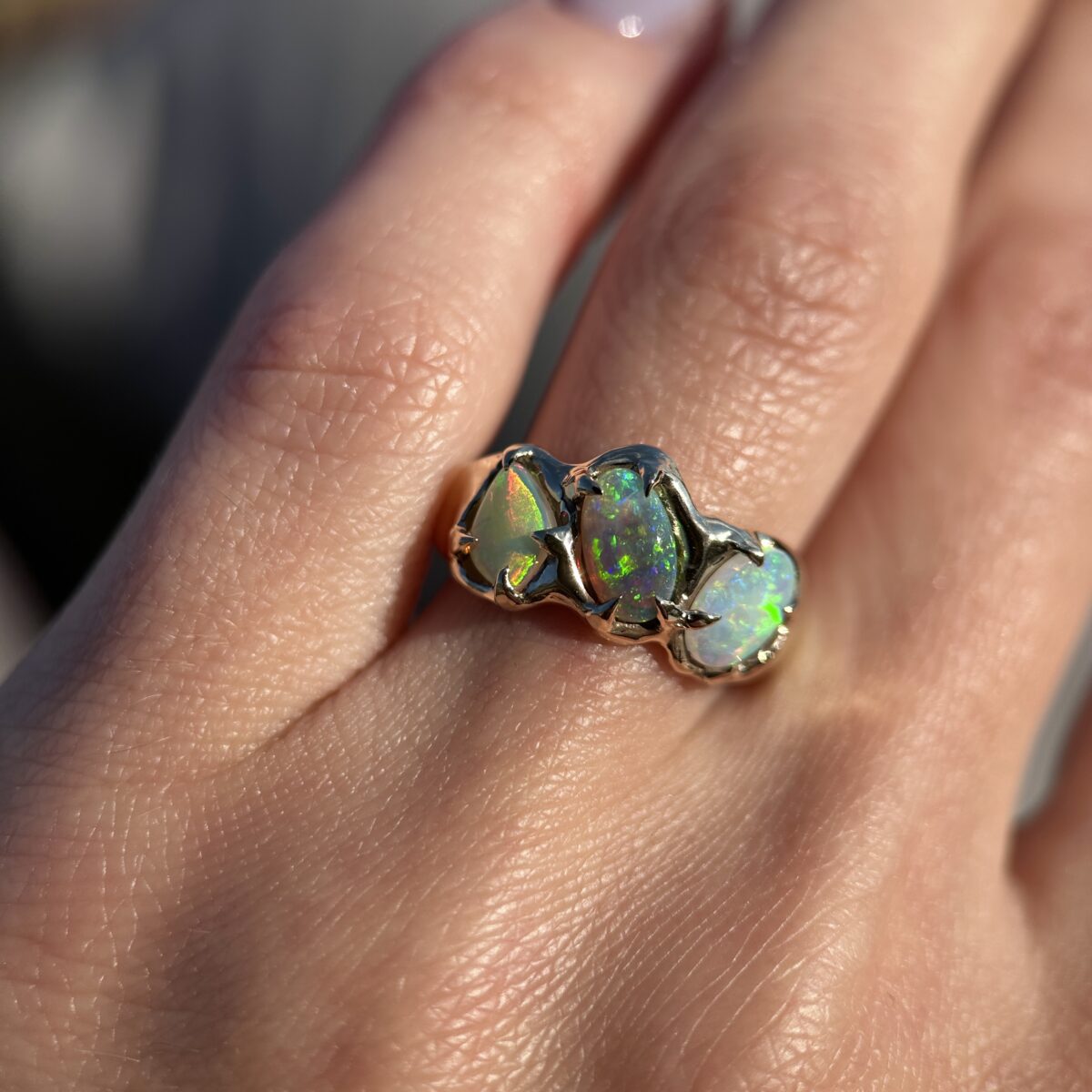 Molten gold ring with Australian Crystal and Dark Opals SZ 6.75 - Image 9