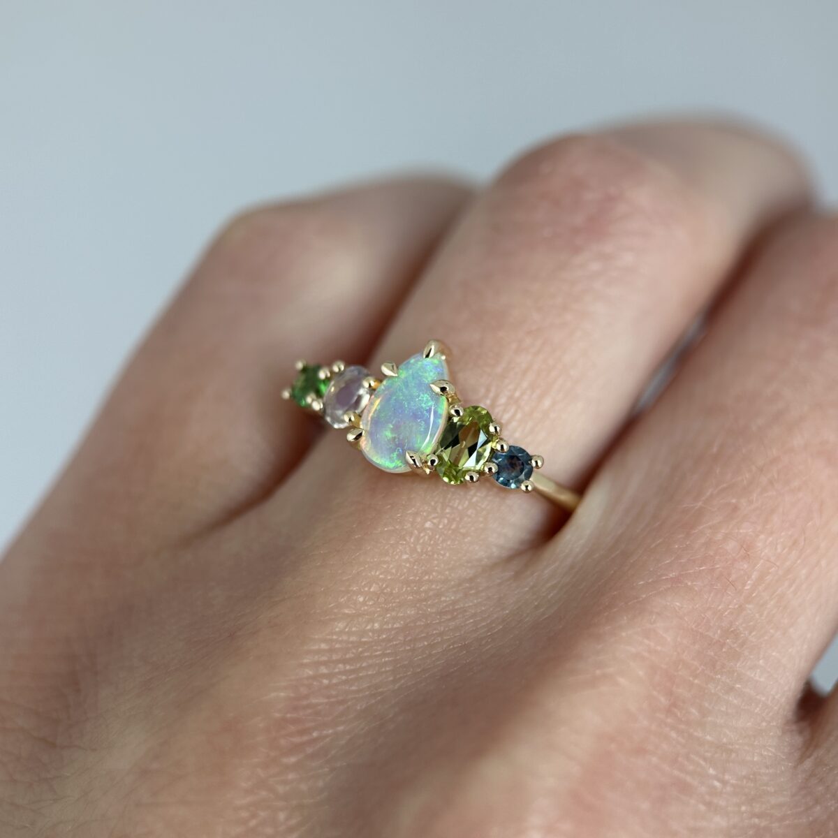 14K Yellow Gold & Crystal Opal Fusion Ring SZ 9.25 - Image 2
