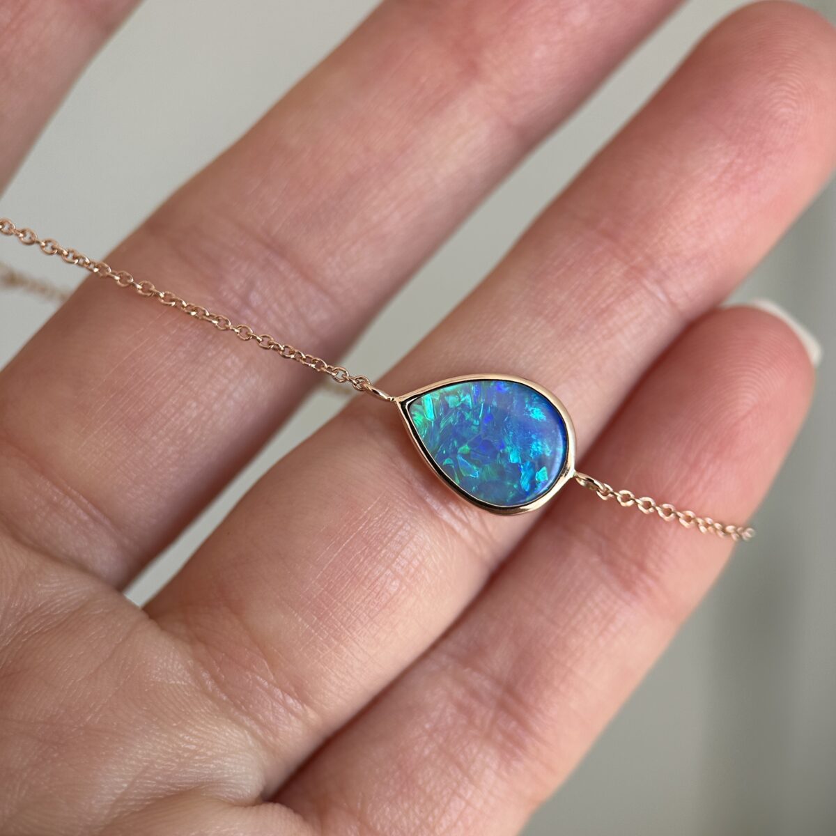 14K Rose gold bracelet with Australian Crystal Opal - Image 2