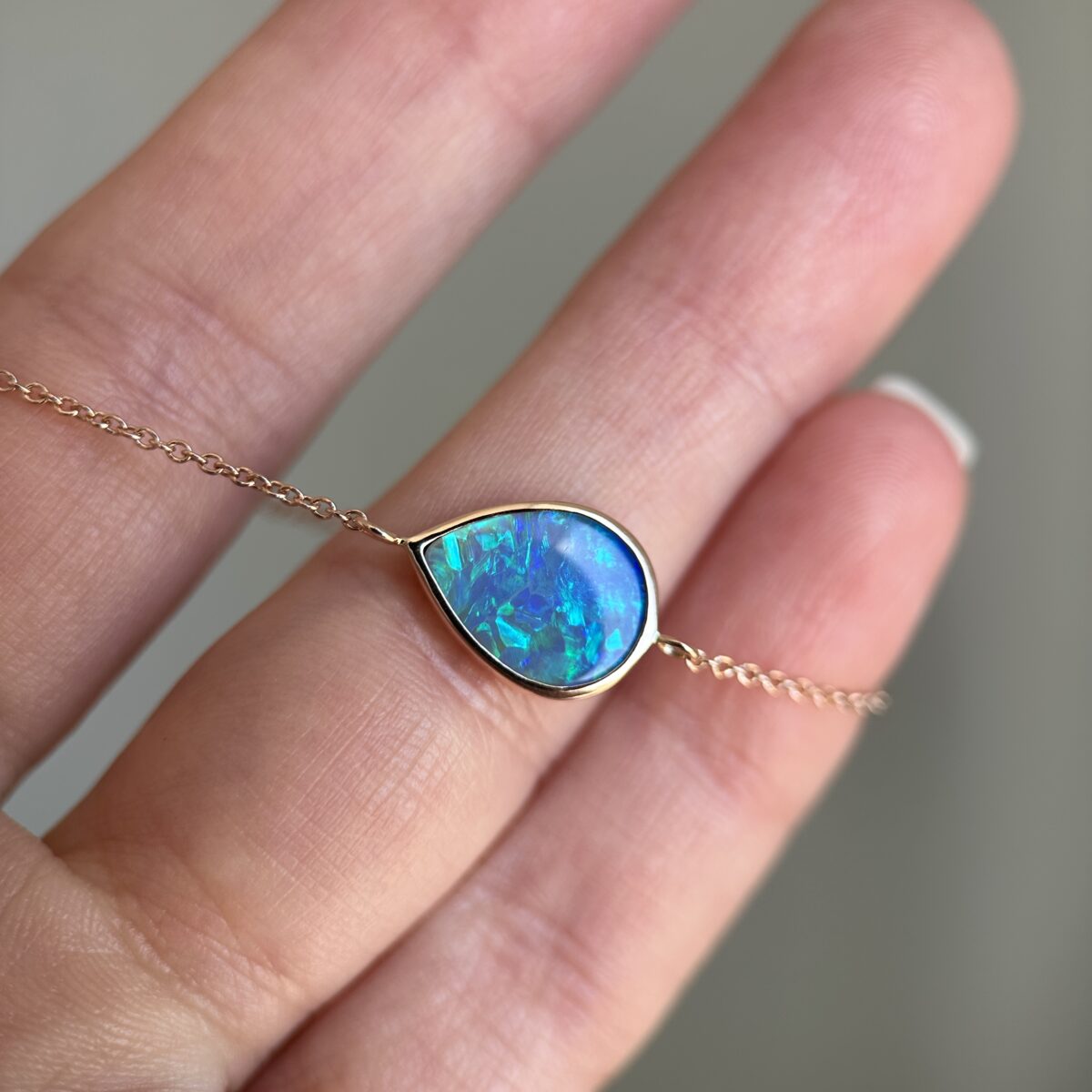 14K Rose gold bracelet with Australian Crystal Opal - Image 3