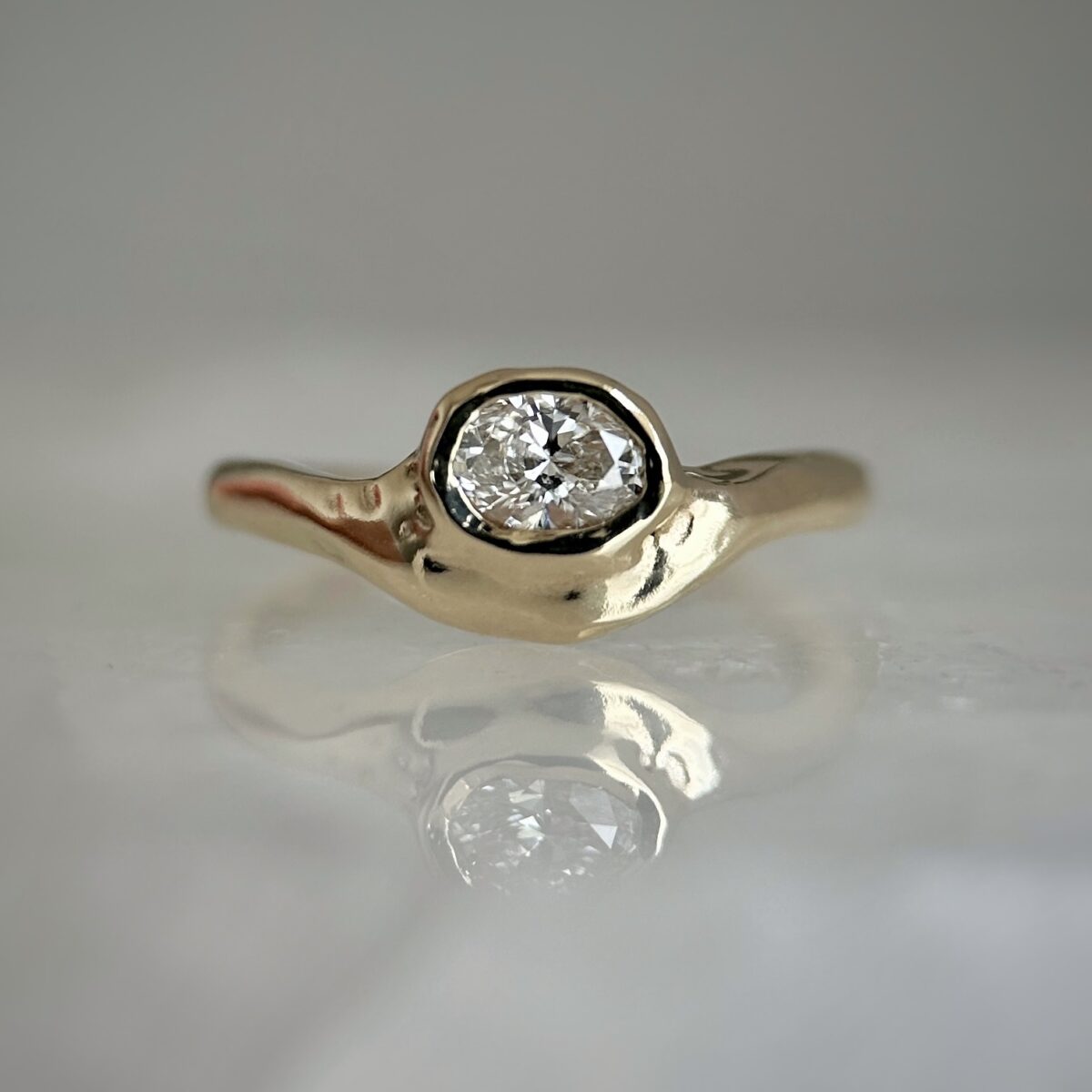 14K Molten Yellow Gold ring with Diamond SZ 4.25 - Image 7