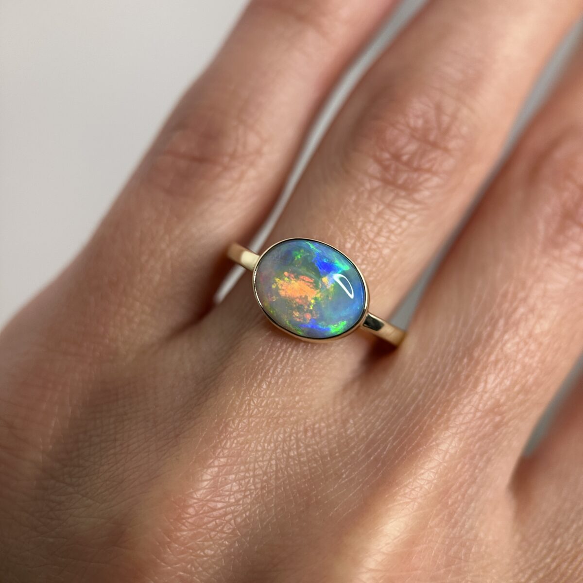 14K Yellow gold ring with Australian Crystal Opal SZ 6.5 - Image 2