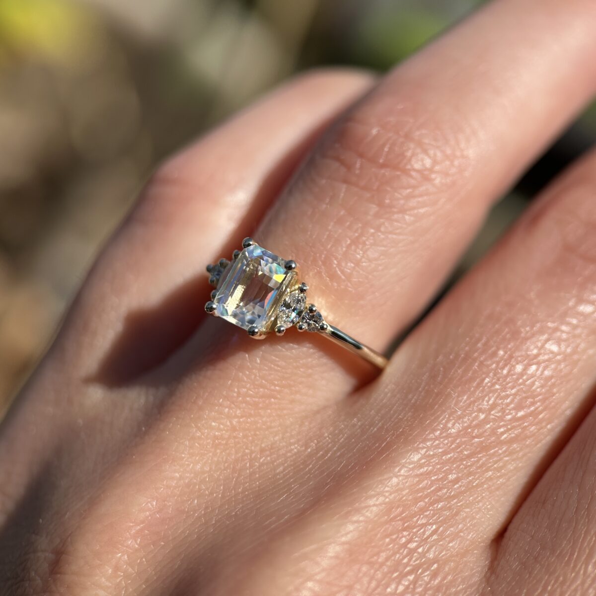 14K Yellow gold ring with Moonstone and Diamonds SZ 7 - Image 3