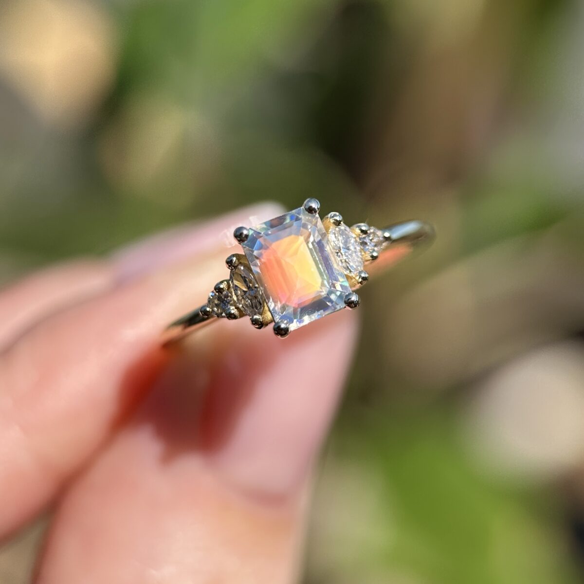14K Yellow gold ring with Moonstone and Diamonds SZ 7 - Image 4