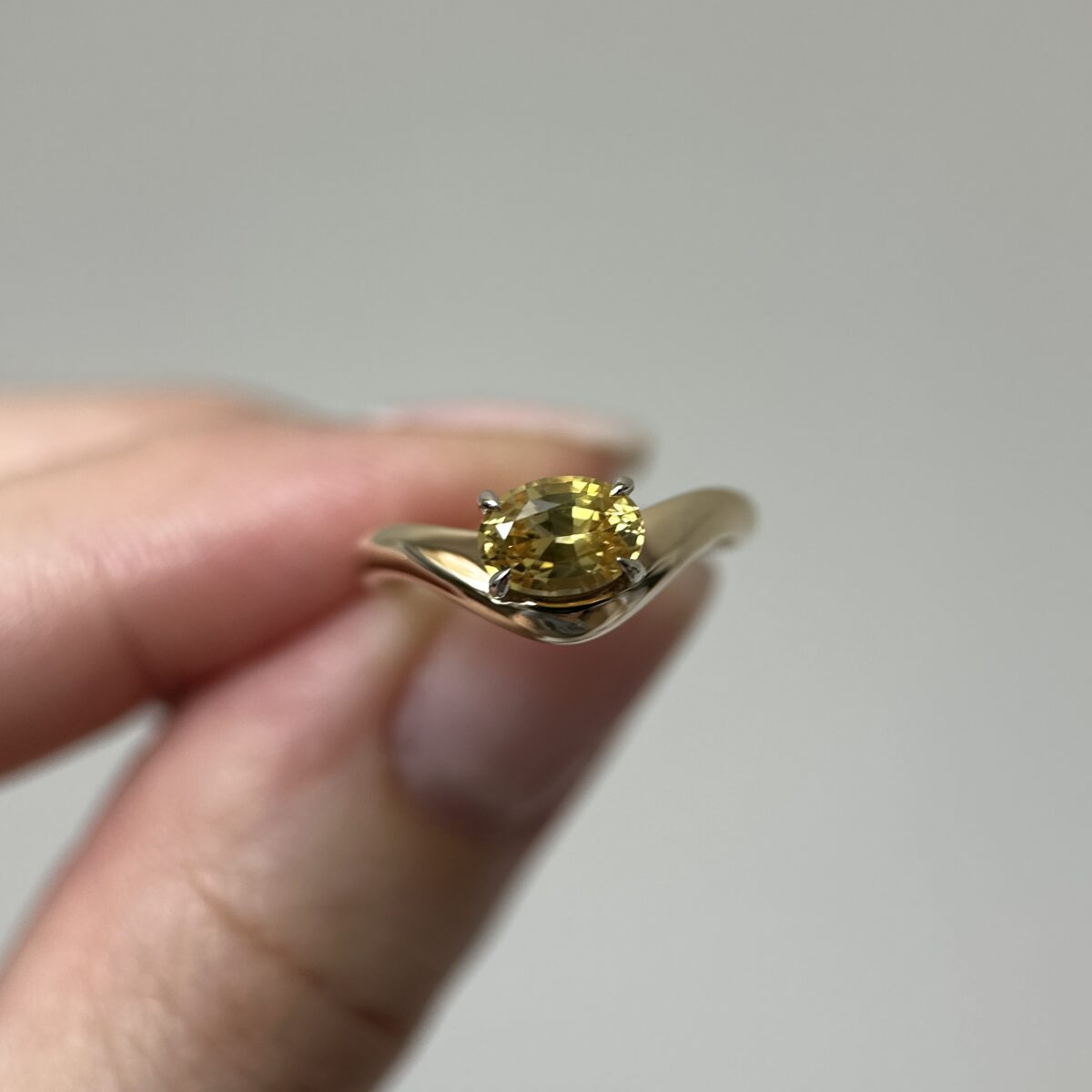 14K Yellow and White Gold Caia ring with Yellow Sapphire SZ 5 - Image 17