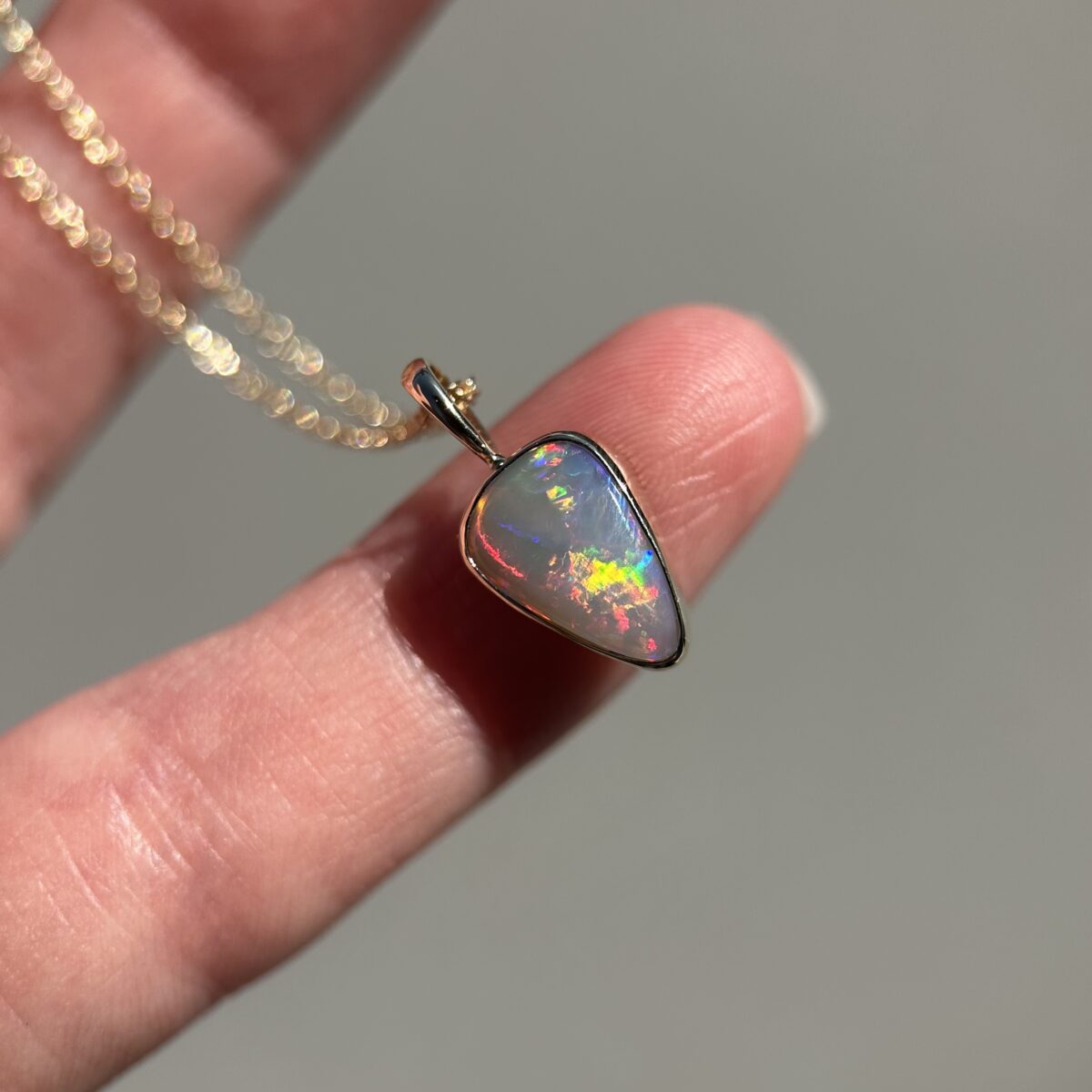 14K Yellow gold pendant with Australian Dark Opal - Image 9