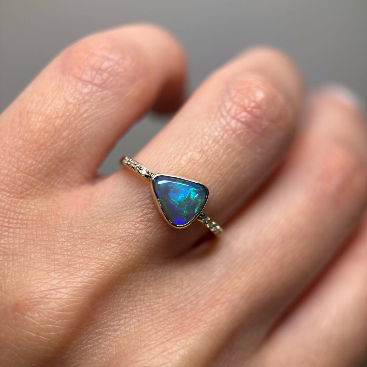 14K Yellow gold ring with Australian Black Opal and Diamonds SZ 6 - Image 4