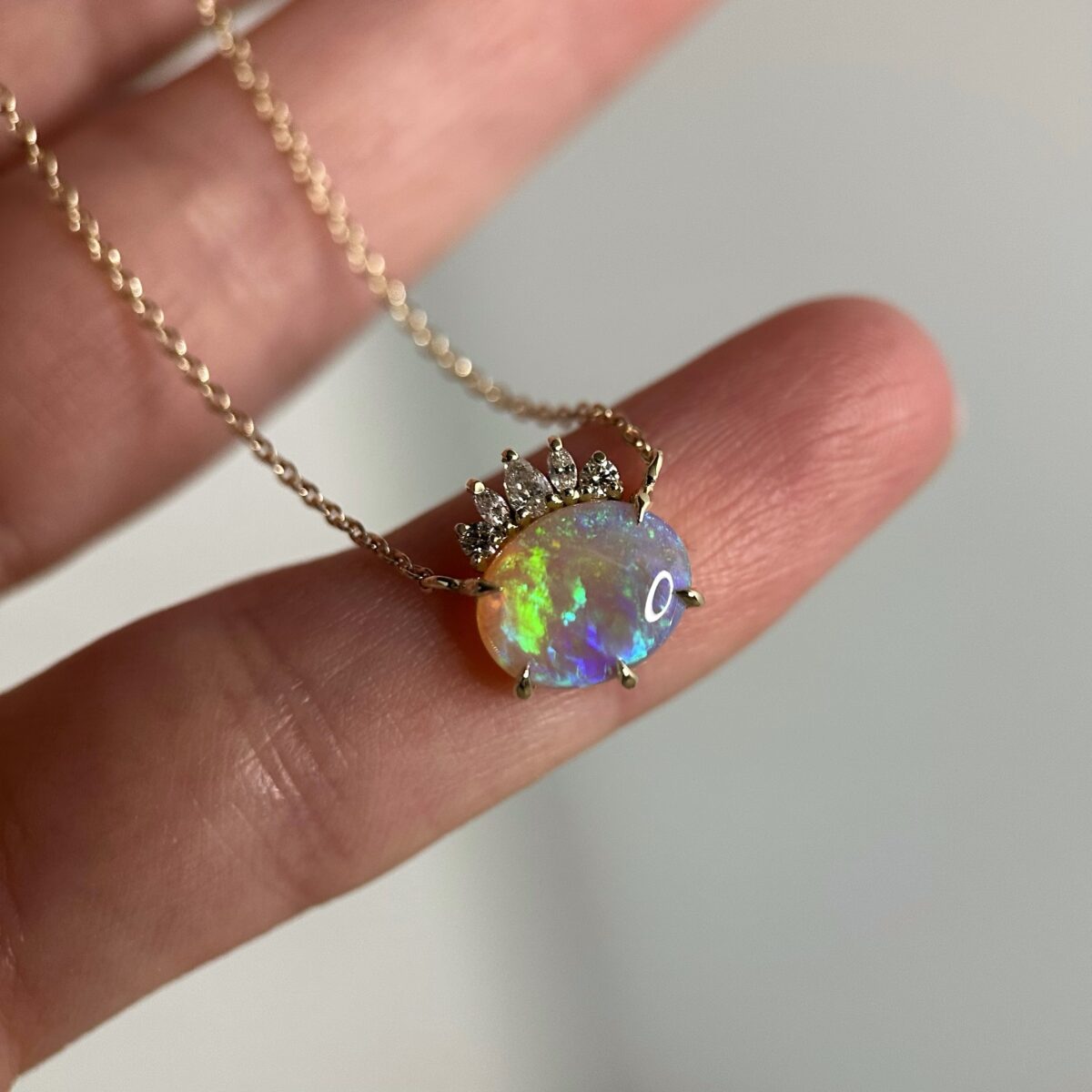 14K Yellow gold necklace with Australian Opal and Diamonds - Image 4