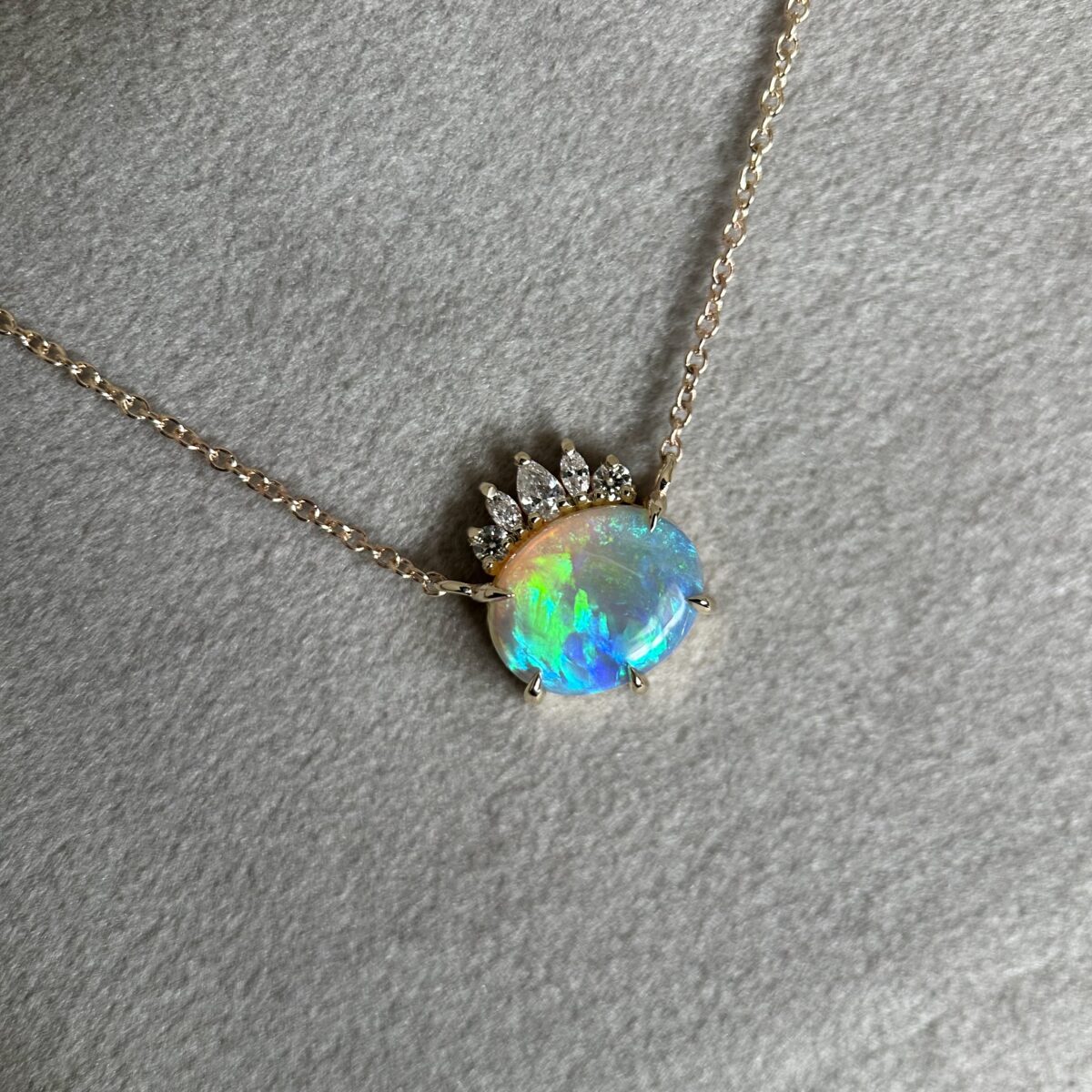 14K Yellow gold necklace with Australian Opal and Diamonds - Image 17